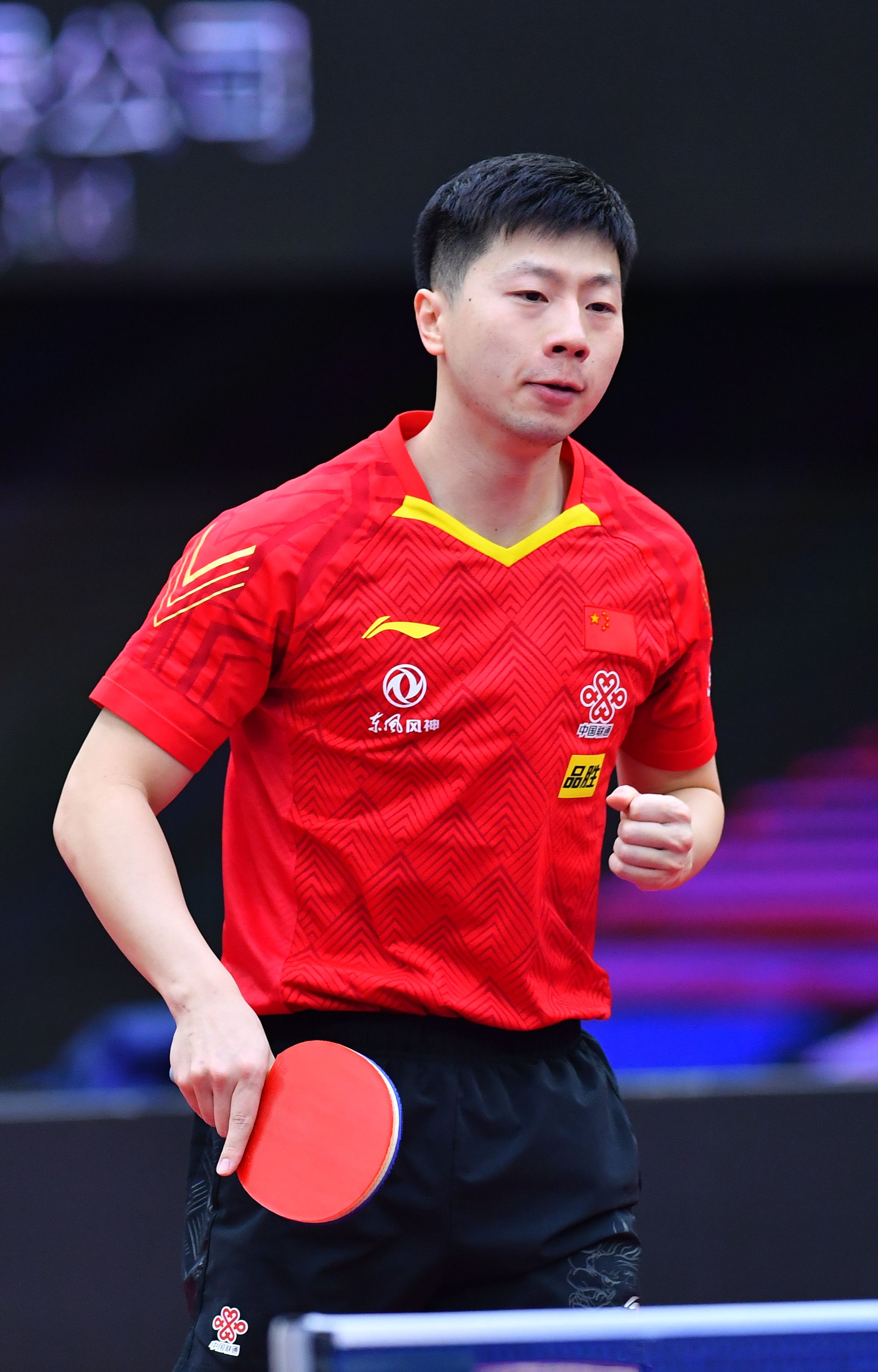 庆祝动作引 庆祝动作引