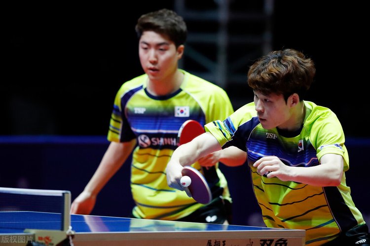 先锋成团 先锋成团